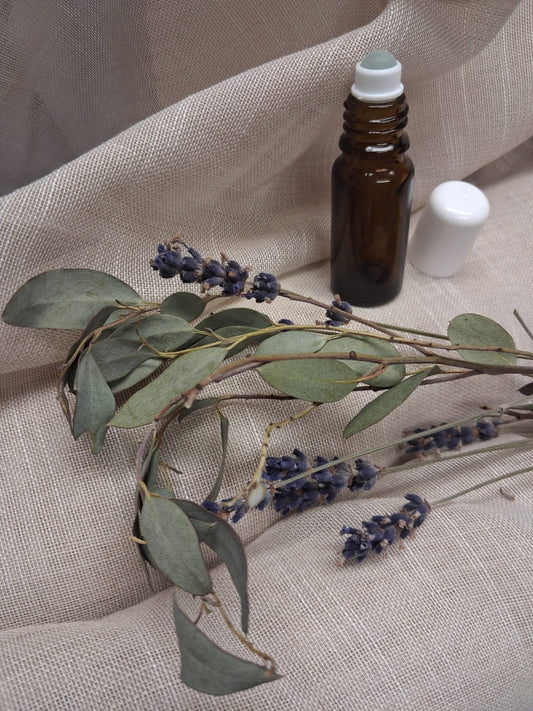 Hoe maak je zelf een natuurlijke parfumroller?